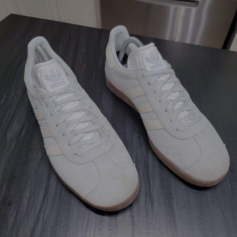 Adidas Gazelle Originals OG Blue Tint/ White Gum Sole CQ2178 - Picture 13 of 16